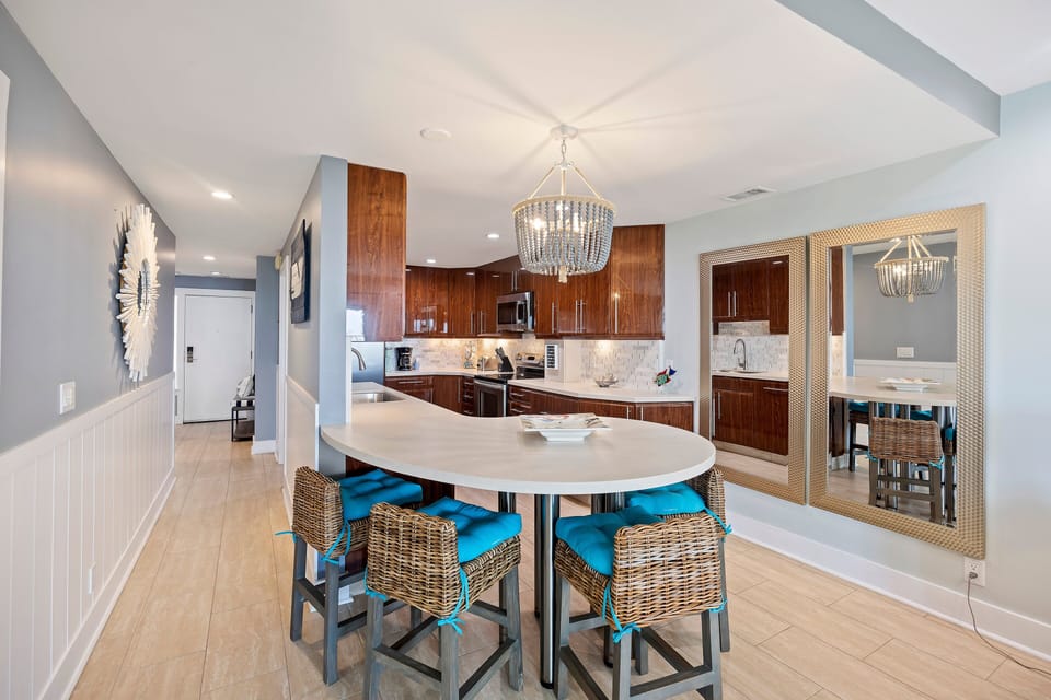 Modern, updated and luxe villa!