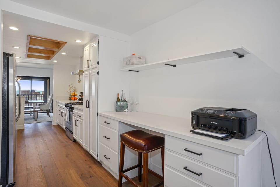 Desk area perfect for getting extra work done or Youtubing!