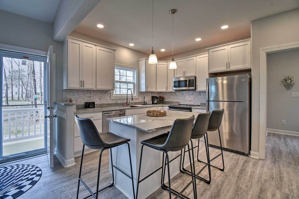Fully Equipped Kitchen | Stainless Steel Appliances