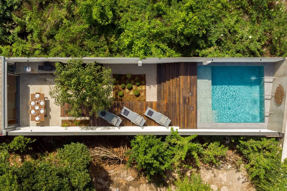 "The Salt Water Pool was an instant hit with the whole family. The kids loved splashing about in the shallows whilst we relaxed on the loungers after a day exploring the city. Perfection !" - Pierre, Paris.