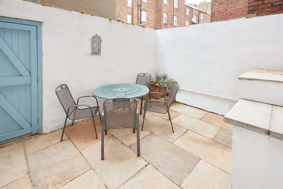 Austen House, Whitby - Host & Stay
