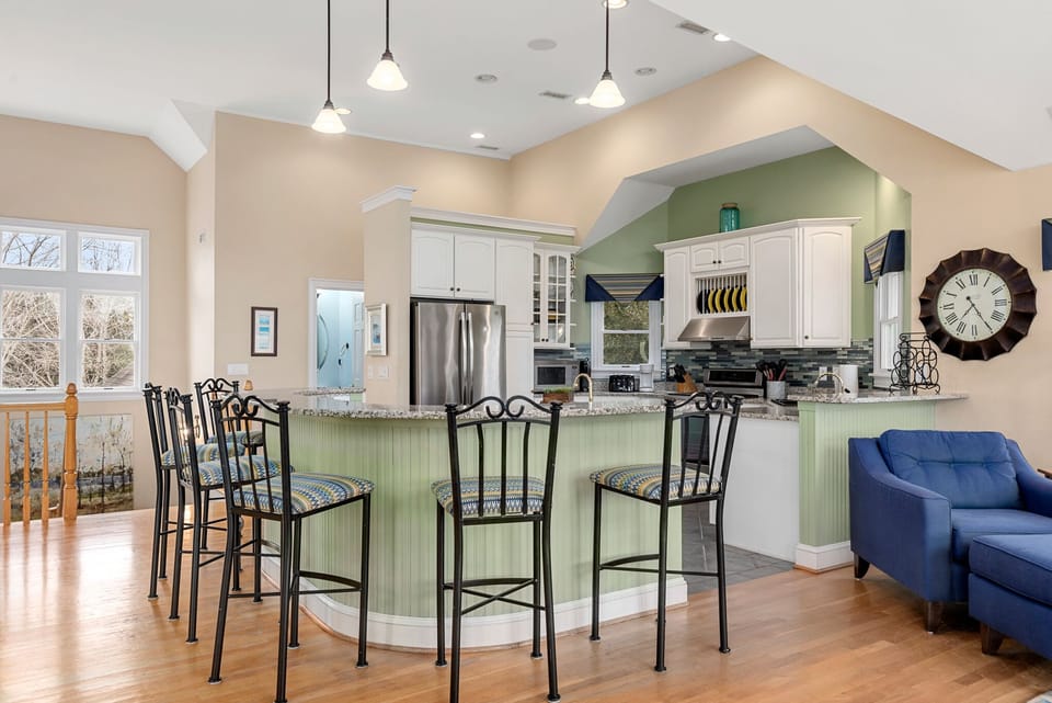 CC070: 7th Heaven | Top Level Kitchen