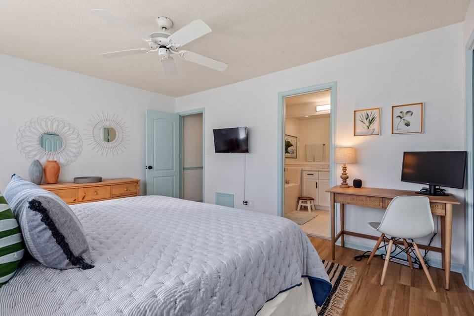 CL622: Carr'd Aweigh | Mid Level Bedroom 4