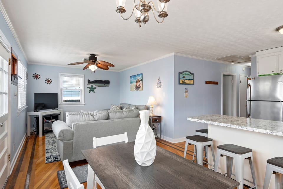NHCB21: Dune Dayz | Dining Area