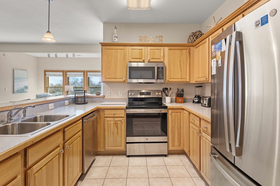 SBC503: North Bay Retreat | Dining Area