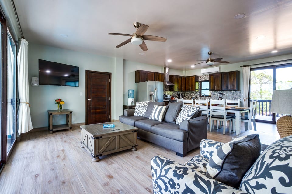 Living room
One queen size sleeper sofa