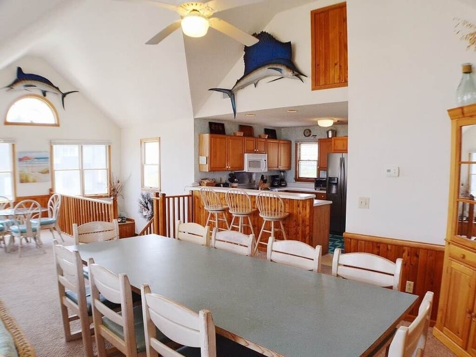SN221 Peterson Dining Area 2