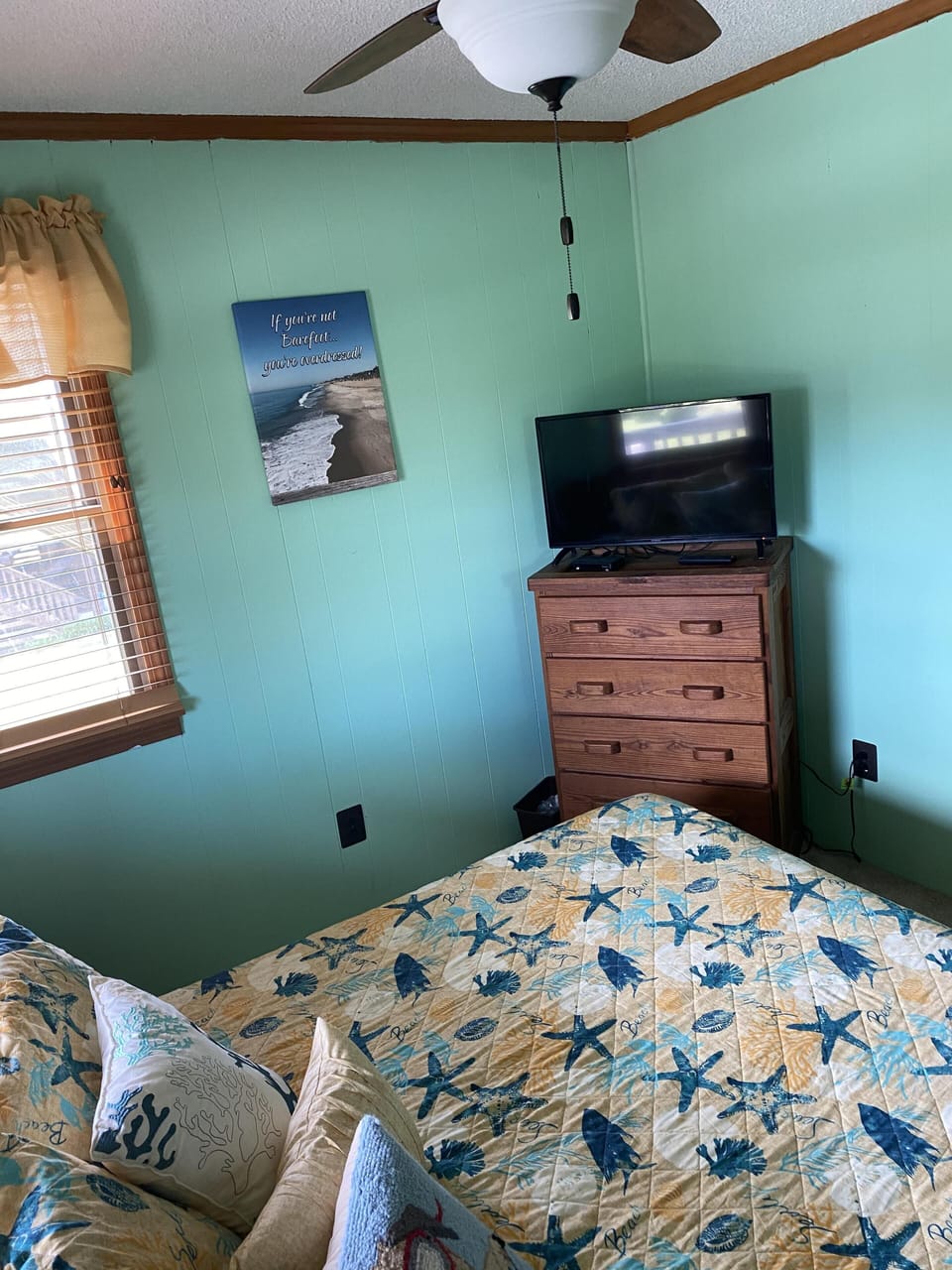 Queen Bedroom