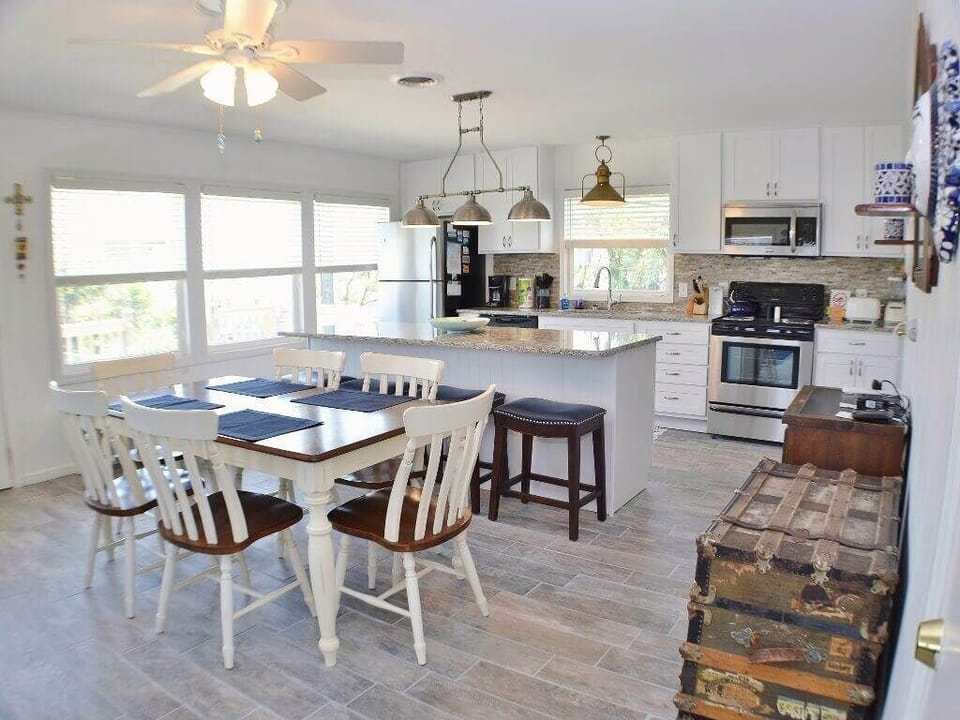 Dining Area and Kitchen