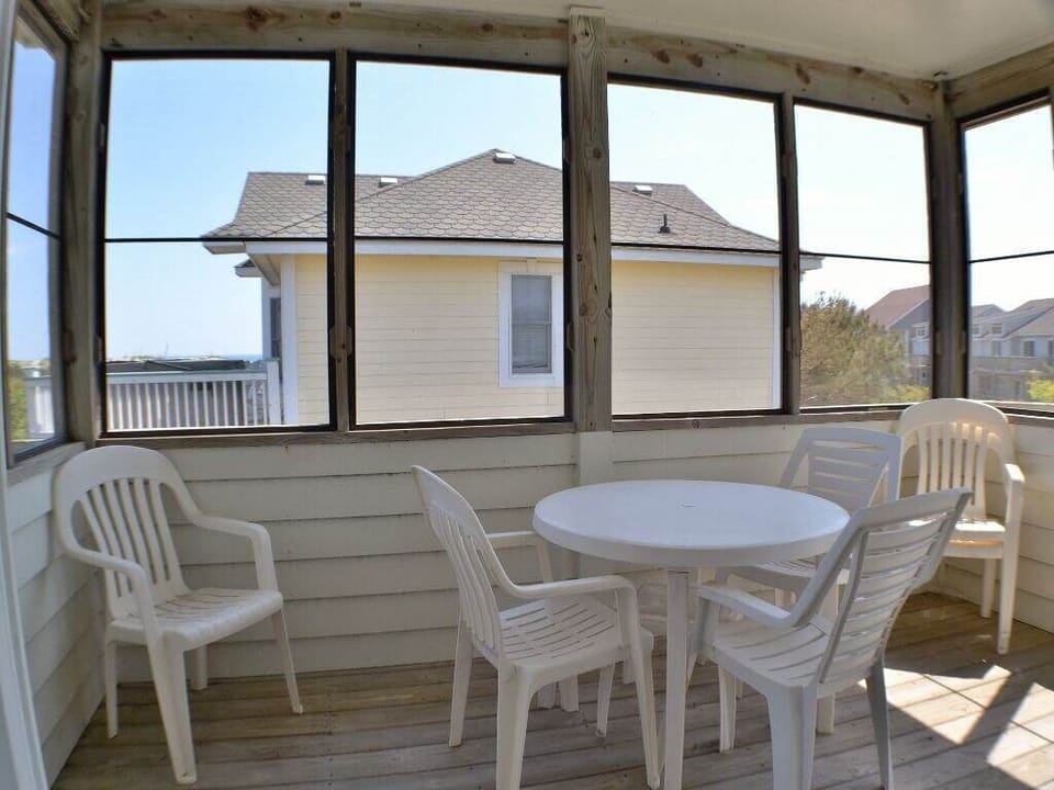 Screen Porch