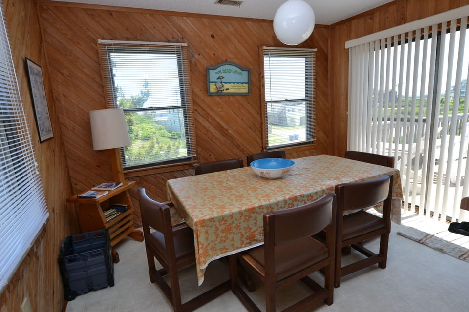 SN426 The Light House Dining Area