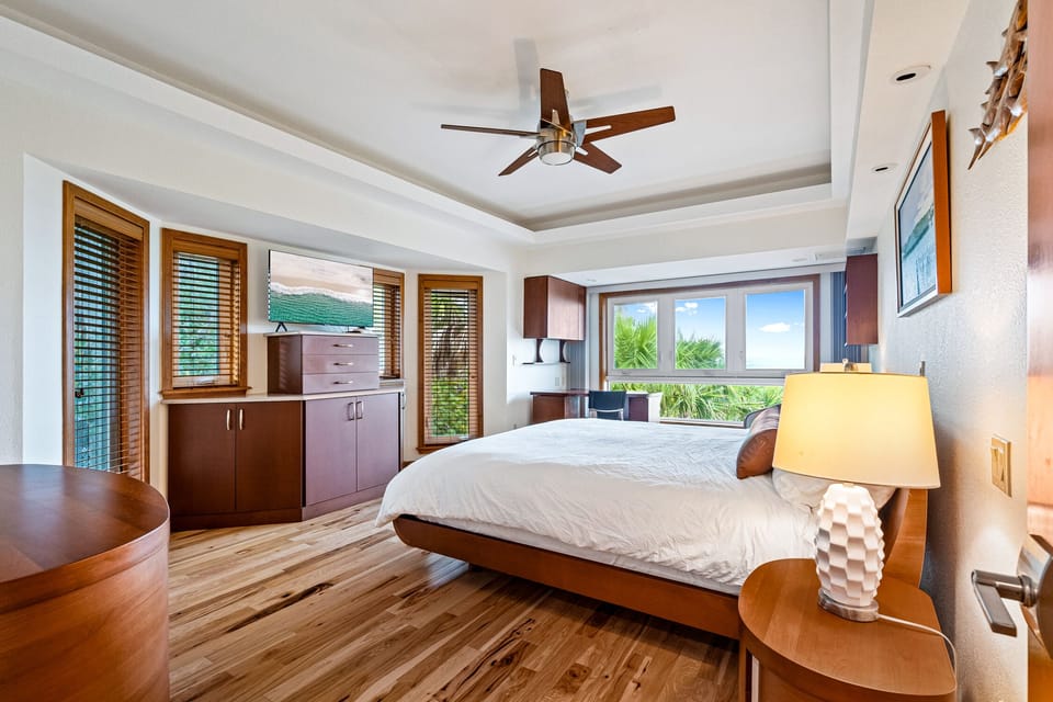 Master Bedroom (2)