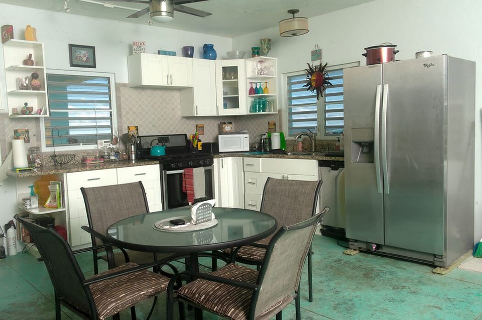 Fully equipped kitchen