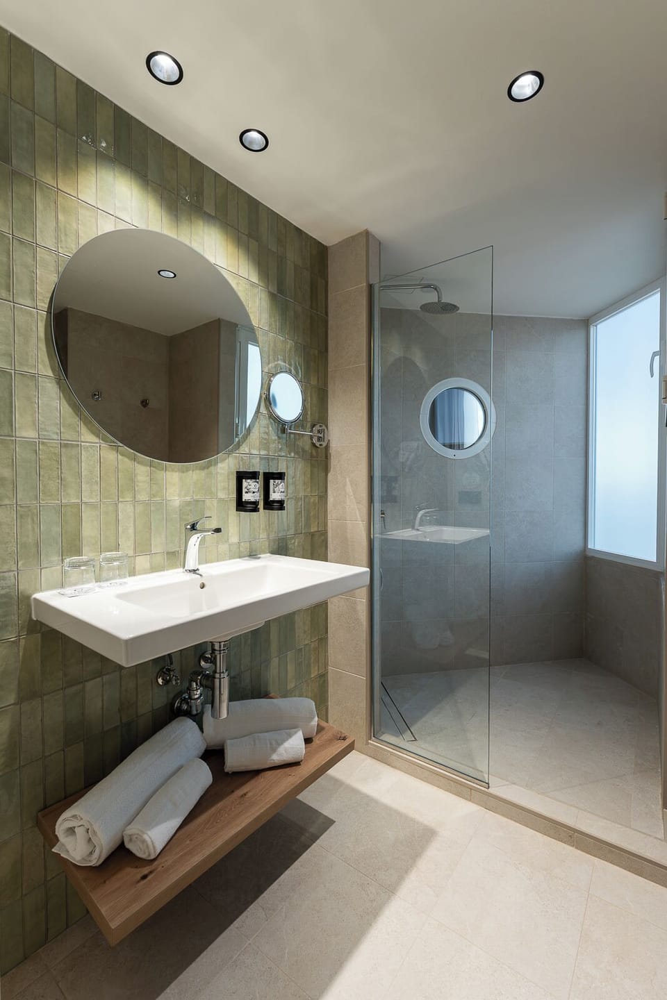 Premier Room, Balcony, Sea View | Hypo-allergenic bedding, in-room safe, free WiFi, bed sheets