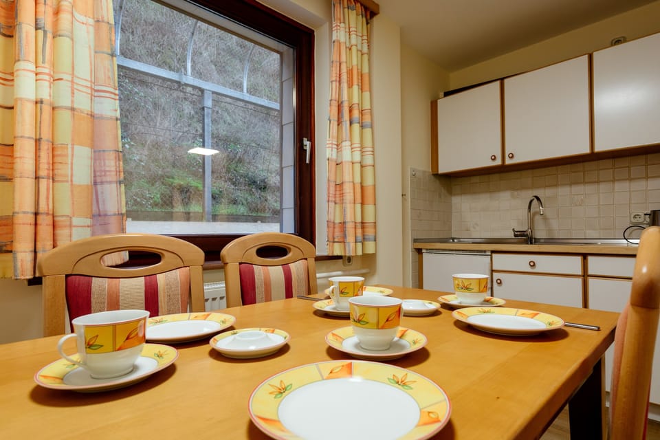 Family Condo, 2 Bedrooms | In-room dining