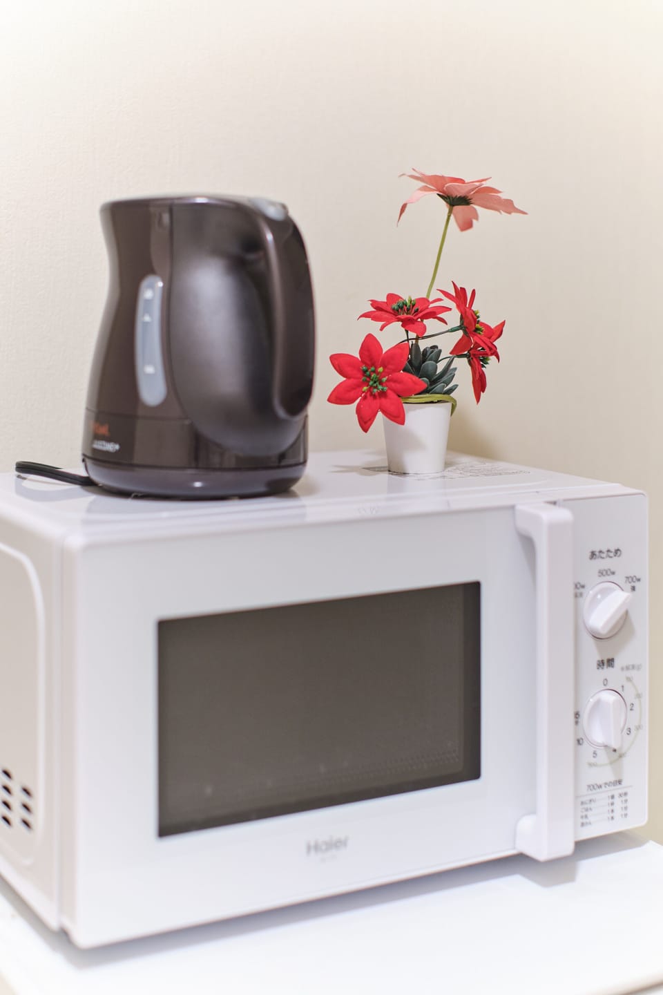 Apartment, Non Smoking | In-room dining