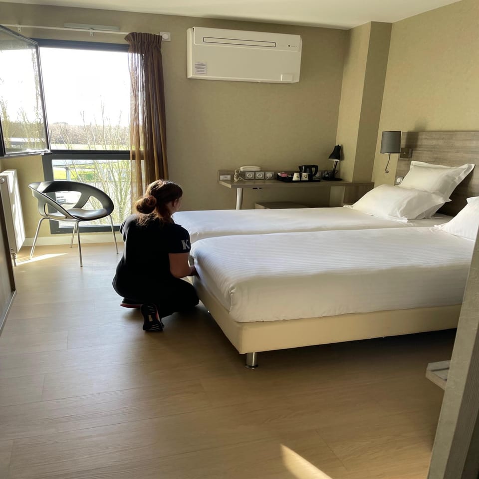 Premium bedding, soundproofing, iron/ironing board