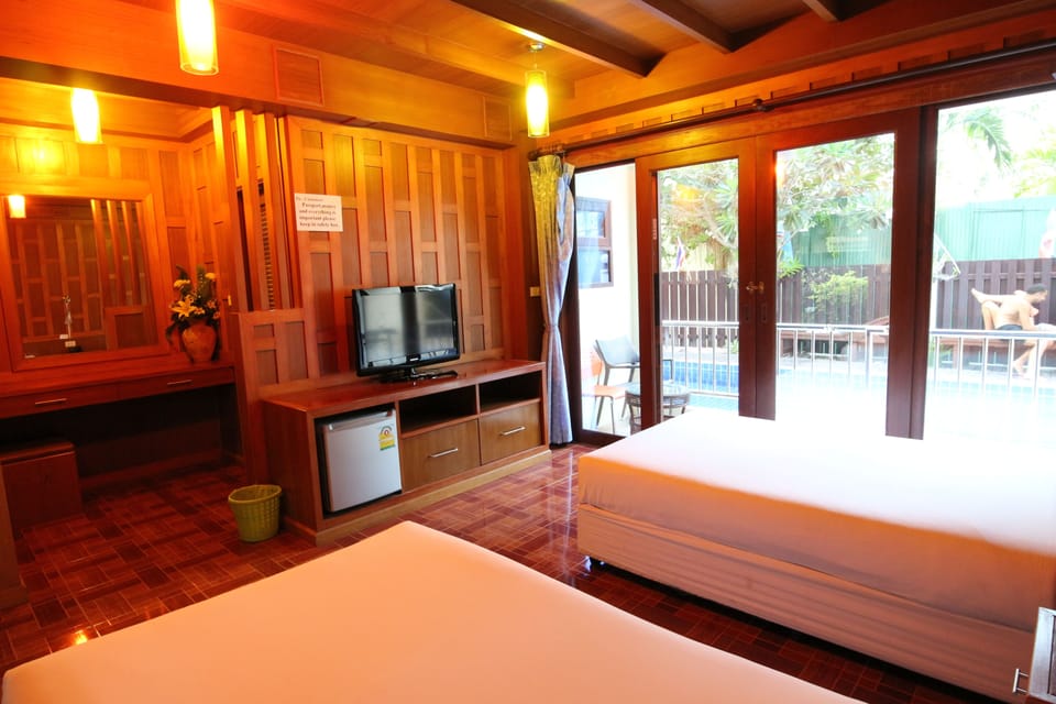 Deluxe Twin Room, Pool Access | In-room safe, free WiFi