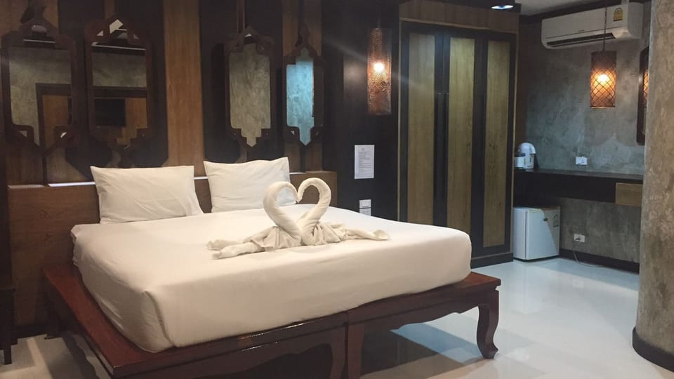 Deluxe Bungalow | In-room safe, desk, free WiFi