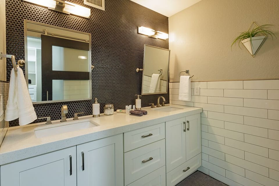 Master bathroom.