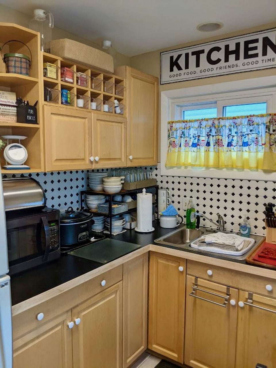 Microwave, crock pot, Kuerig one cup coffee maker