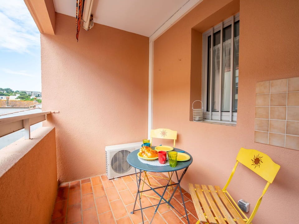 Furniture, Chair, Table, Outdoor Furniture, Outdoor Table, Porch, Kitchen & Dining Room Table, Balcony, Deck, Shade