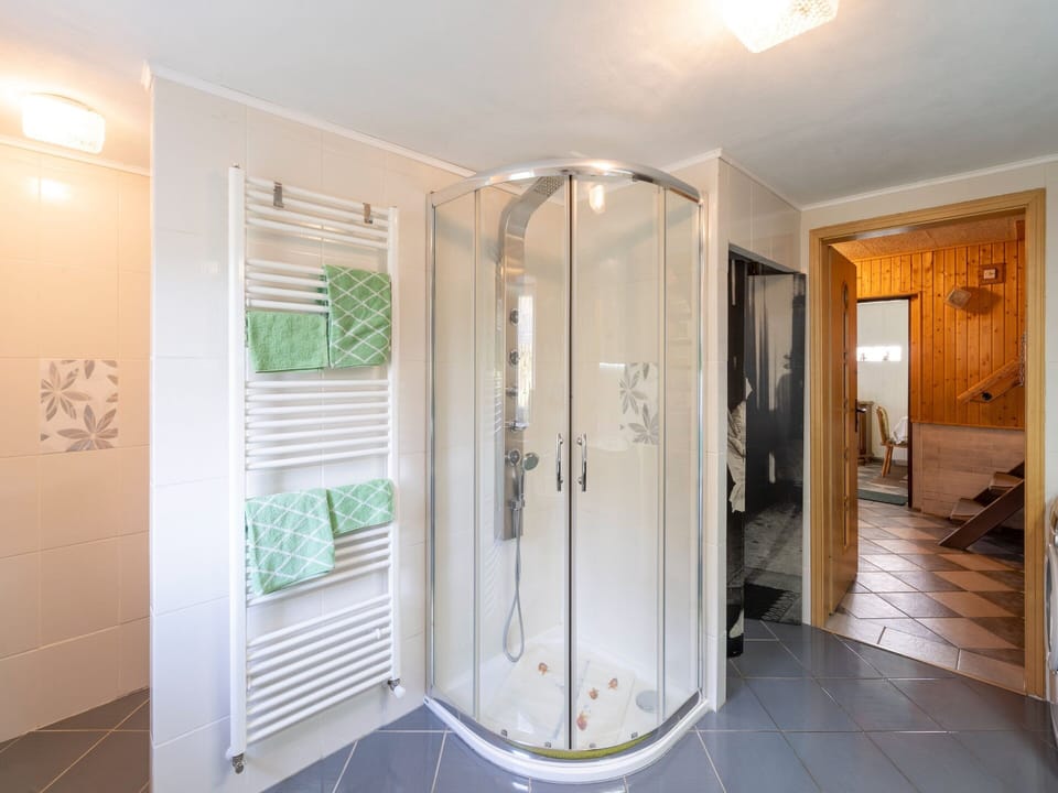 House | Bathroom