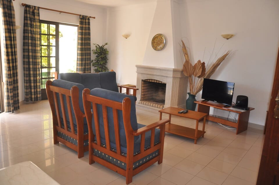 Villa in Vilamoura With Private Pool Villa in Quarteira