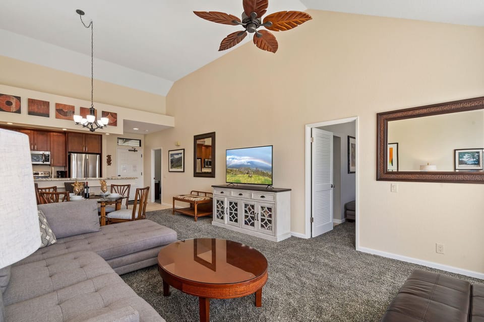 Open concept kitchen, dining and living area.