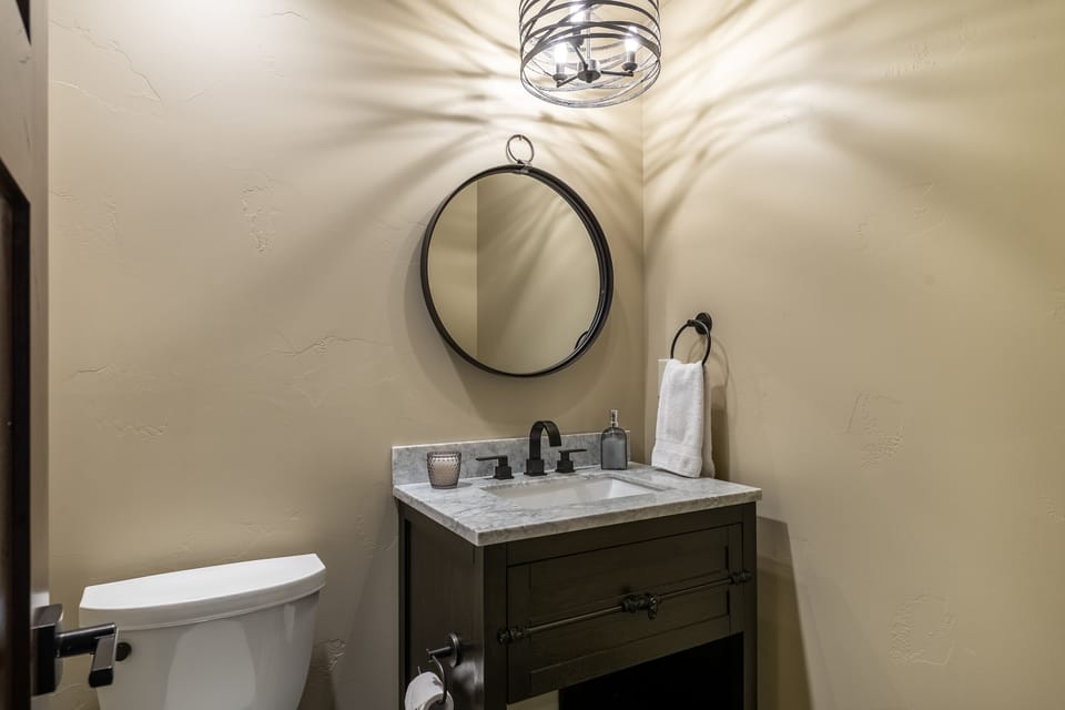 Powder room