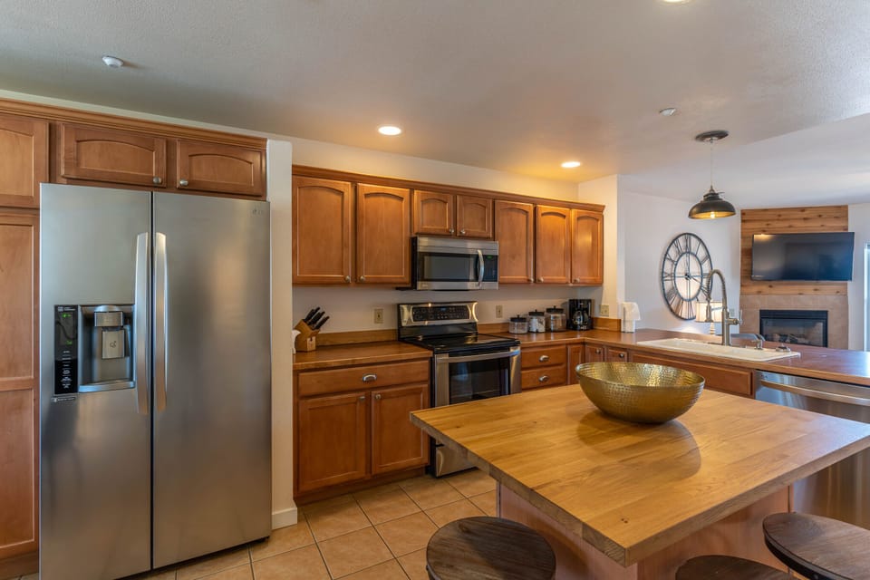 Kitchen island seating.