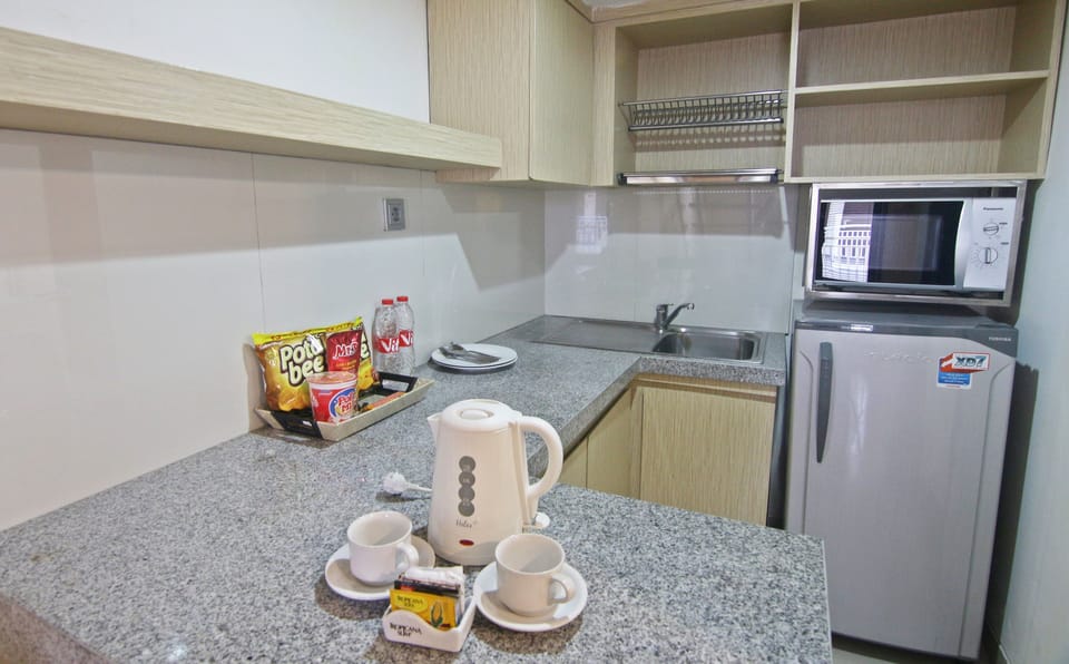 Studio Apartment | In-room dining