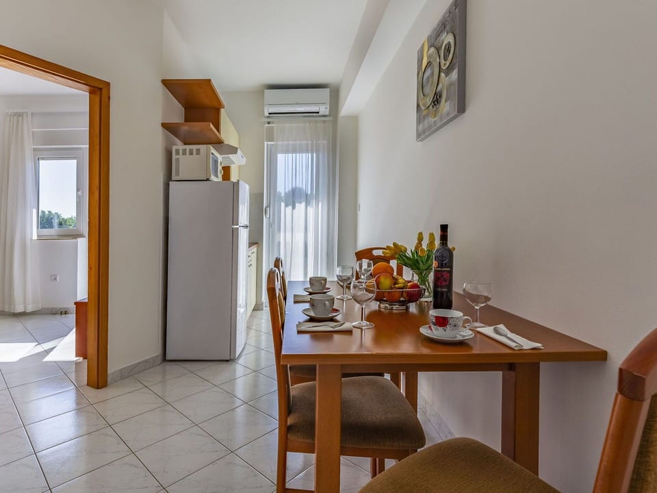 Table, Furniture, Property, Building, Picture Frame, Wood, Chair, Interior Design, Orange, Door