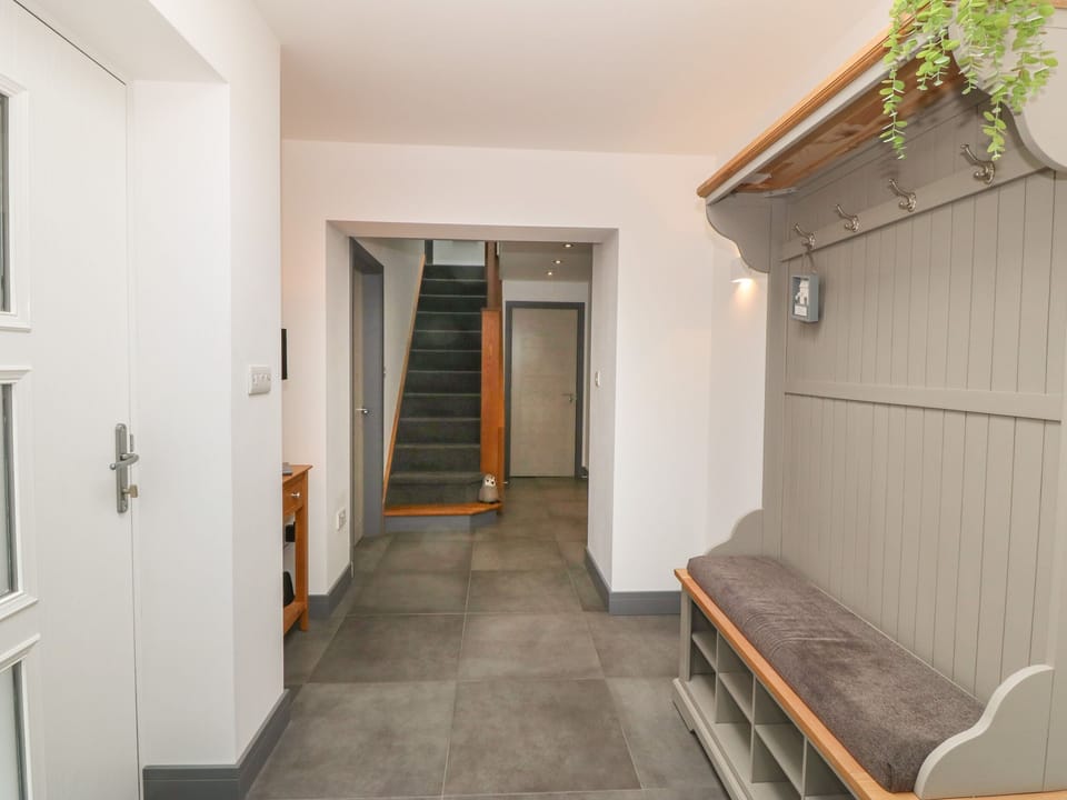 Cottage | Interior