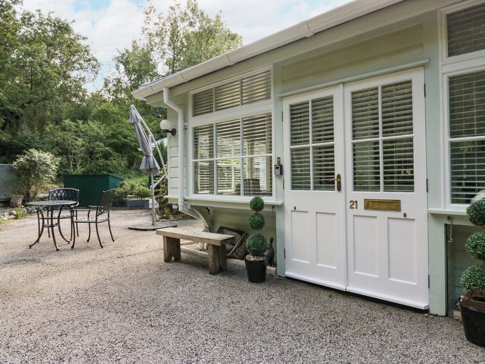 Cottage | Property grounds
