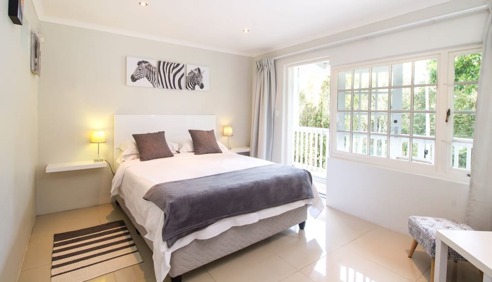 Standard Room | Egyptian cotton sheets, premium bedding, in-room safe, free WiFi