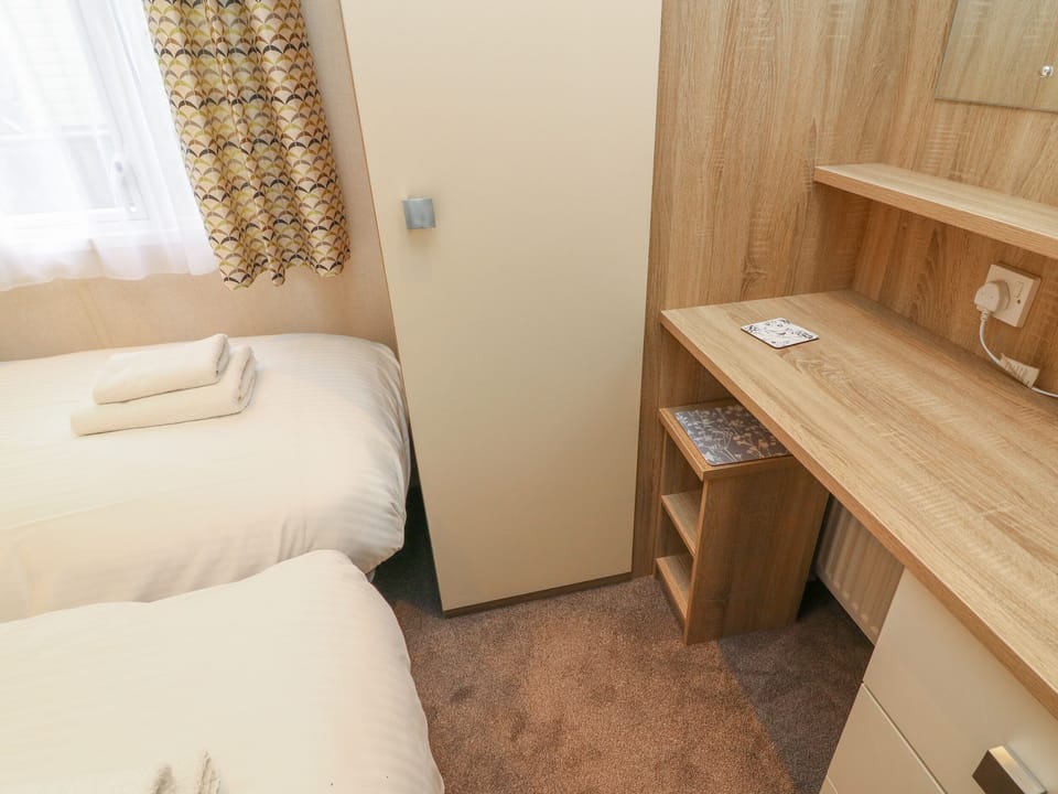 Cottage | 2 bedrooms, individually decorated, individually furnished, free WiFi