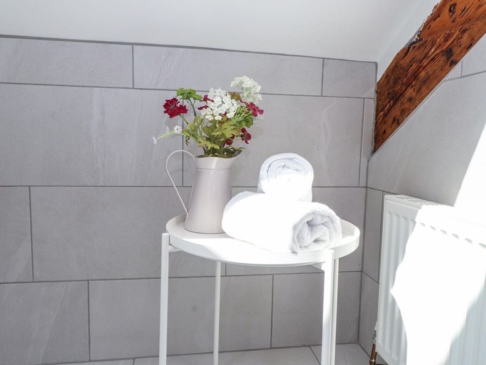 Cottage | Miscellaneous