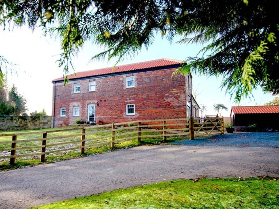 Cottage | Interior