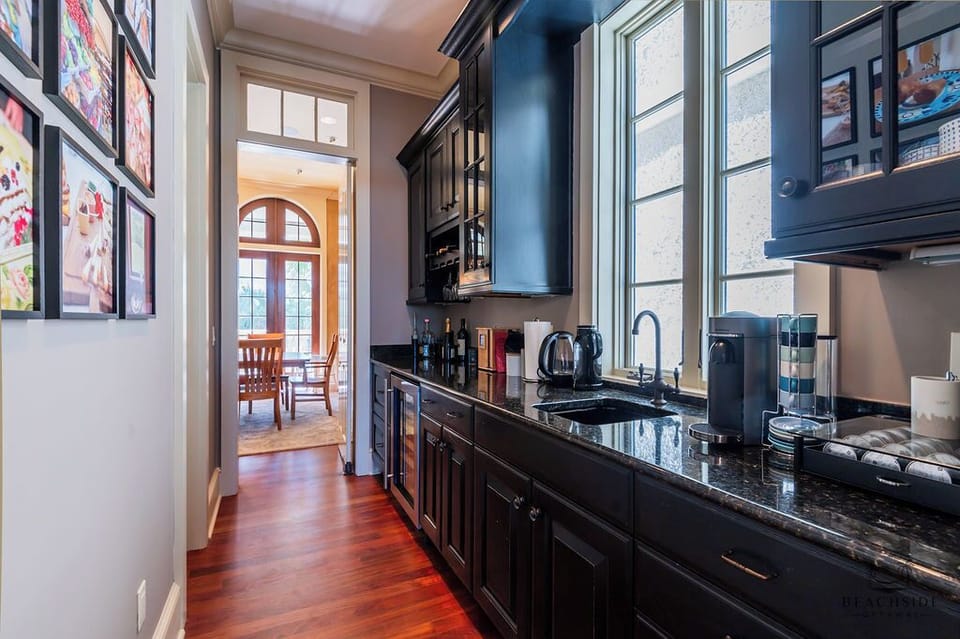 Butler's Pantry
