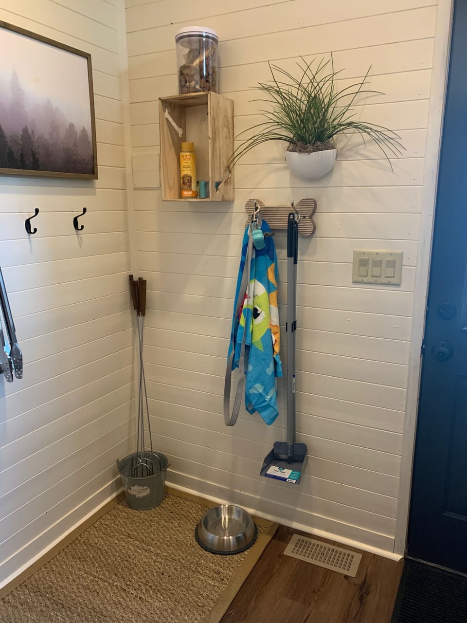 We over-accommodate your furry friends (for an addt’l cleaning fee)