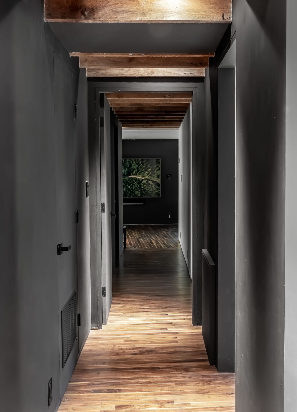 second floor, architectural detail /photo: Derek Walker