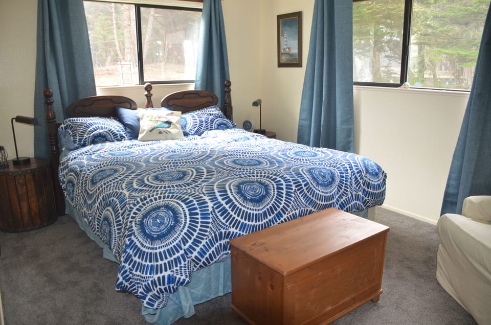 Front bedroom with king sized bed