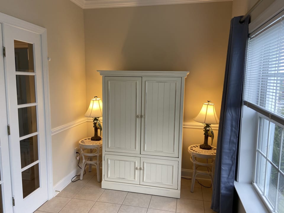 Carolina Room - Wii game system