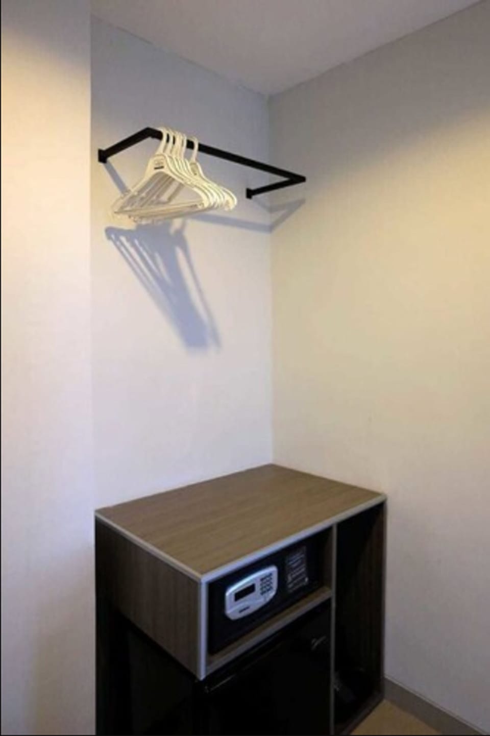 Deluxe Room | Premium bedding, minibar, in-room safe, desk