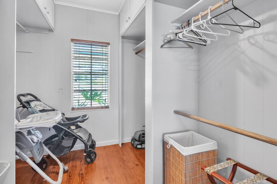 For your traveling convenience with a little one, we have a stroller, pack & play, highchair & car seats!