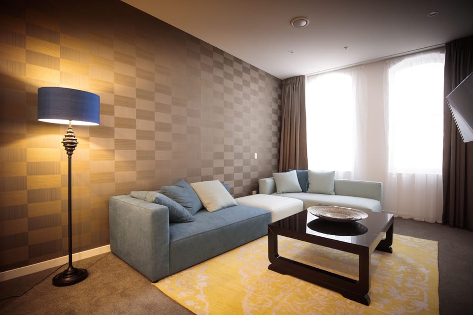 Soundproofing, WiFi (free), bed sheets