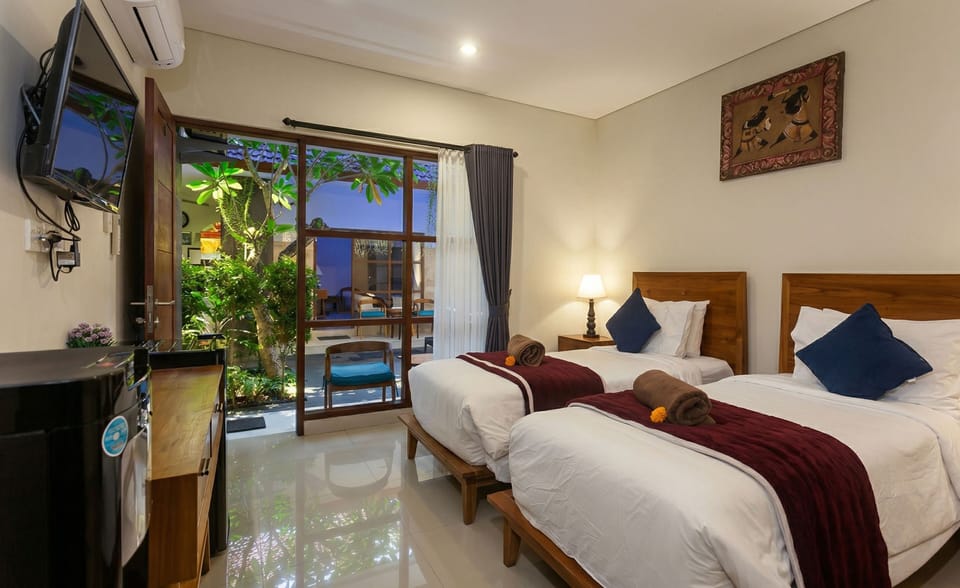 Superior Twin Room | Premium bedding, minibar, in-room safe, desk