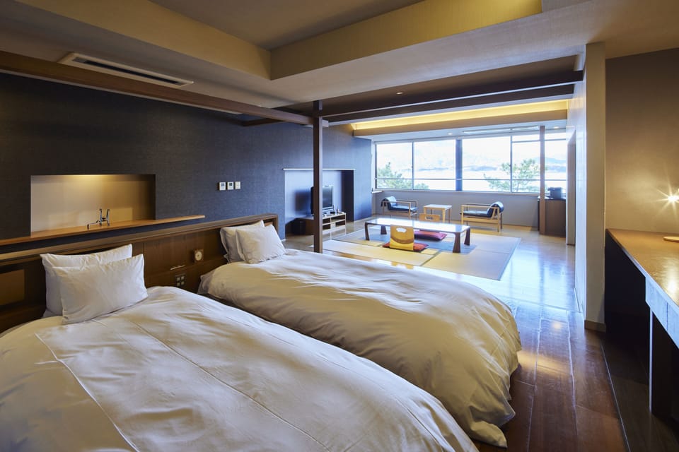 Down comforters, in-room safe, desk, free WiFi