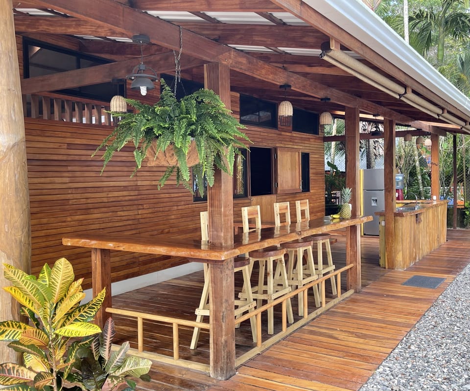 veranda bar